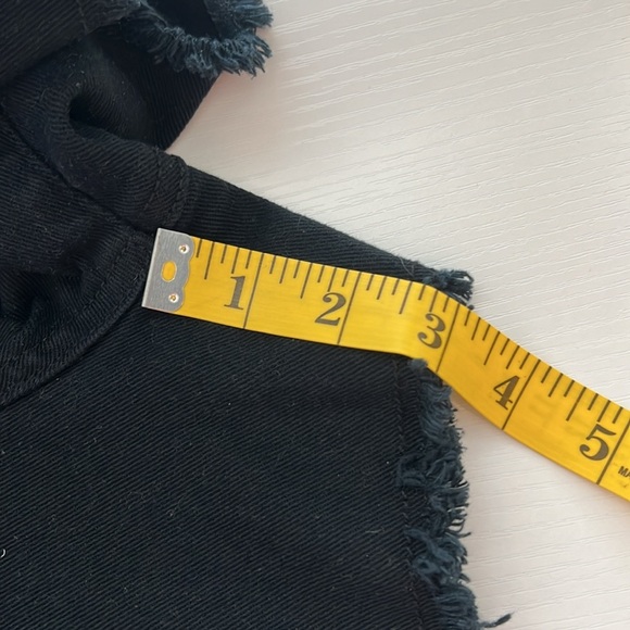 BLACK VENUS SHORTS - Picture 4 of 6